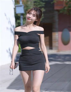 《au4美女-色的漫画》