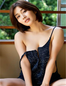 《裸体美女图片美色美女-真爱如血第二季在线》