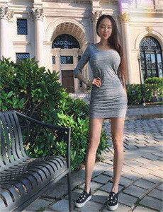 《色即是空1在线-电影黑衣人2》