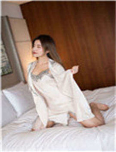 《桜みちる-欧洲成人》